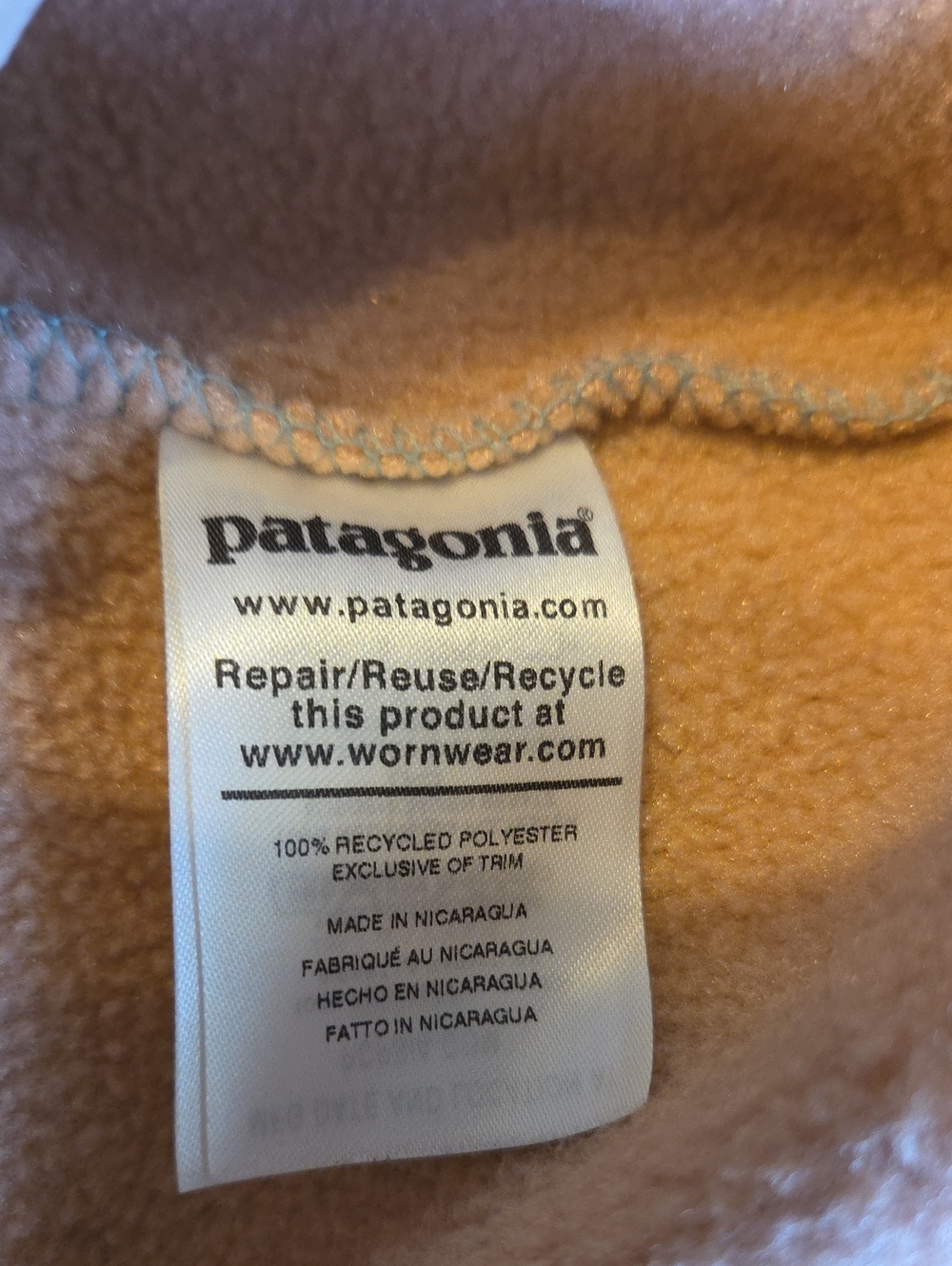 Patagonia Mint Green/Peach Lightweight Synchilla Snap-T Pullover. Size M - Picture 6 of 8